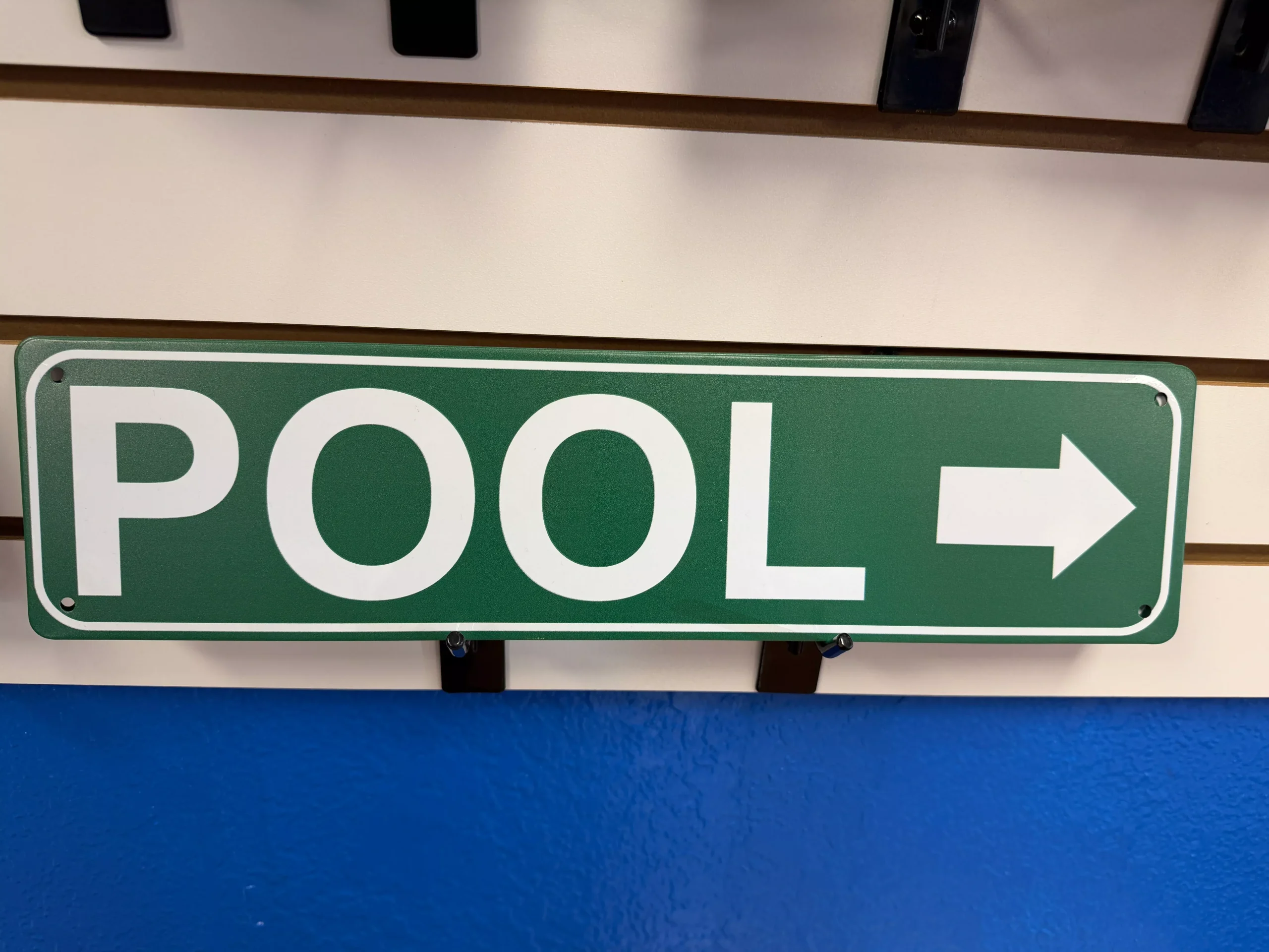 "POOL"